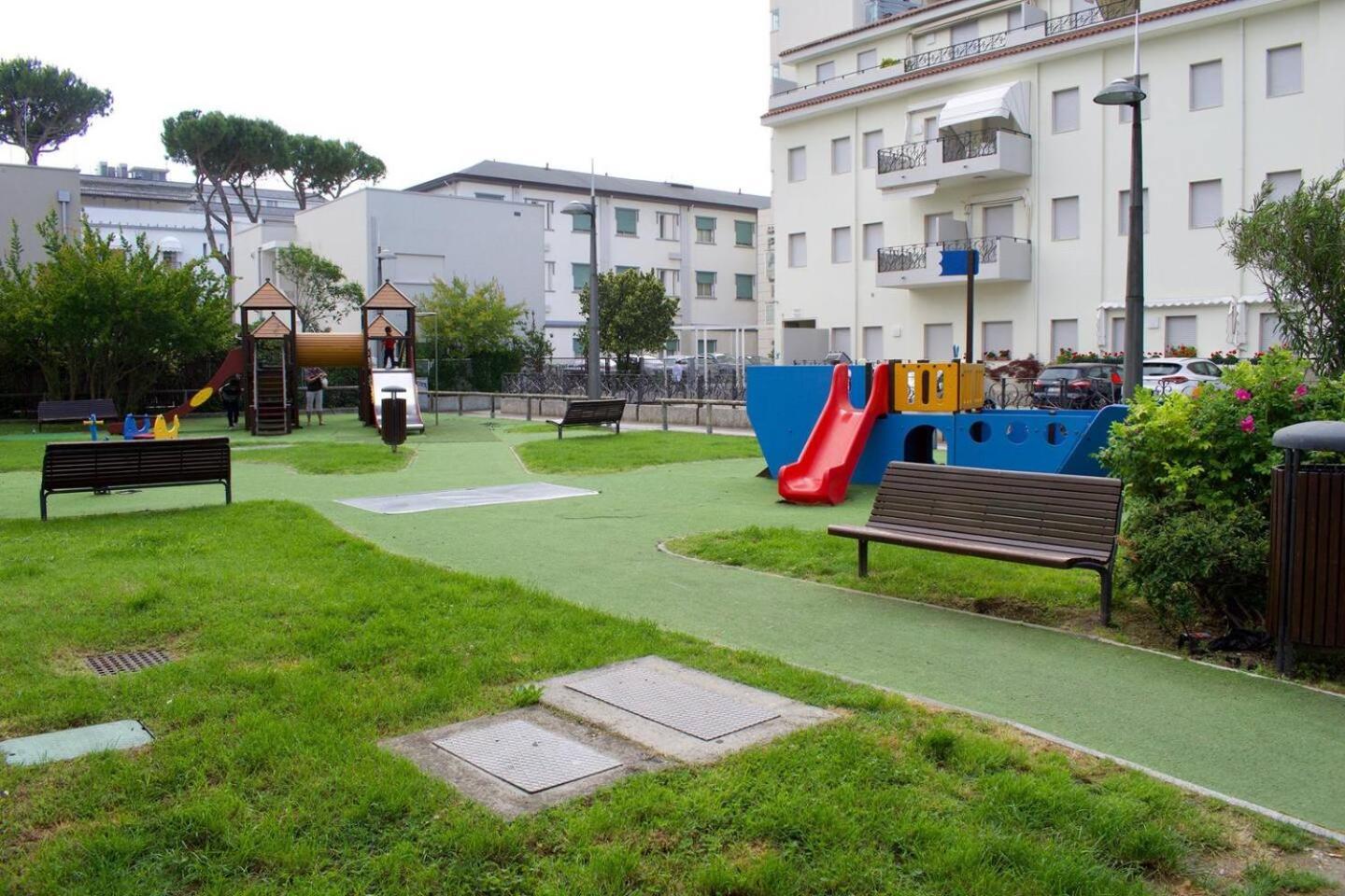 Ferienwohnung Marconi Deluxe Lido di Jesolo Exterior foto